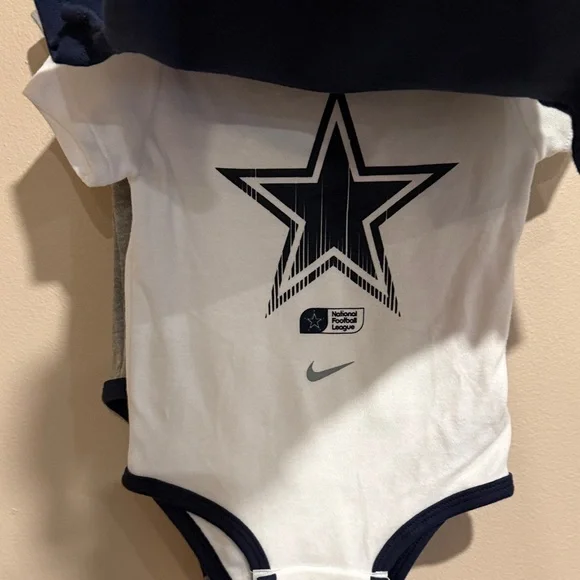 🩷Nike Infant Bodysuit Set - 3 Navy, White and Gray Dallas Cowboys NFL - Picture 3 of 8